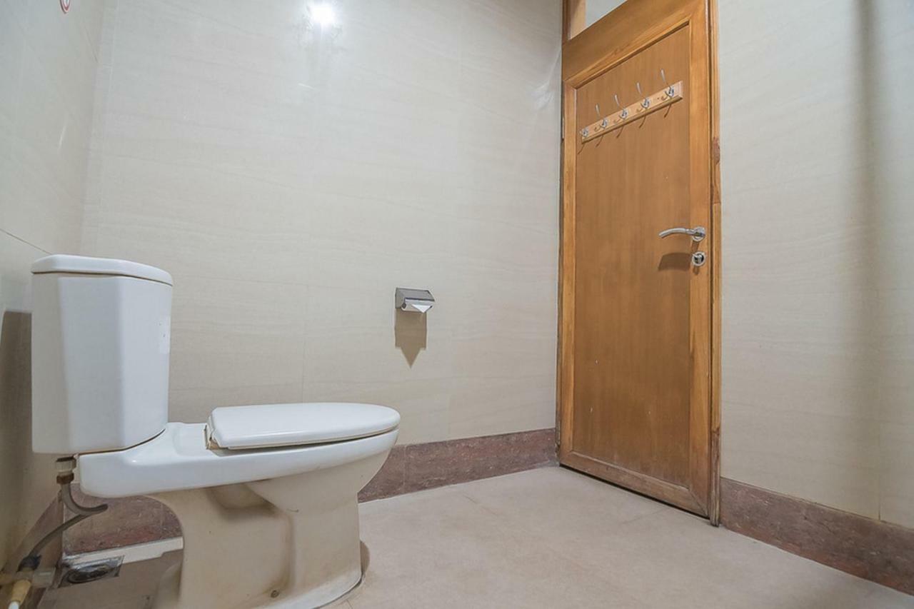 Reddoorz Plus @ Hegarmanah Бандунг Экстерьер фото